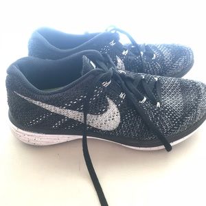 Nike fly knit lunar 3